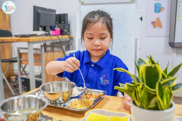 DINH DƯỠNG CHO TRẺ MẦM NON
